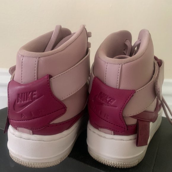 Nike Air Force 1 - Picture 4 of 7